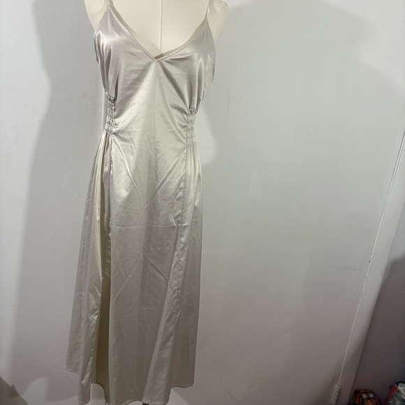 ZARA Ivory Maxi Dress Elastic Waist Shiny Sz S Silky Bridal Wedding Party - Picture 1 of 12
